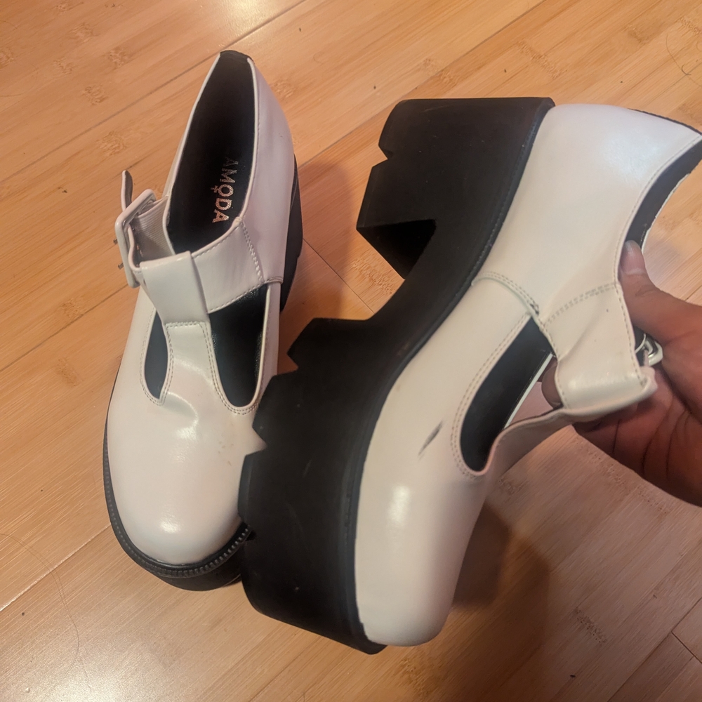 White Platform Mary Jane Shoes